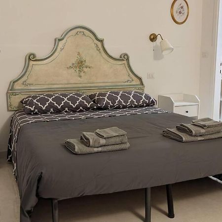 Bellaflo: Small Apartment In The Center Of ฟลอเรนซ์ ภายนอก รูปภาพ